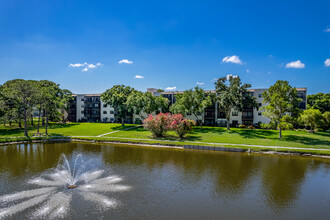 Terrace Park of Five Towns in St. Petersburg, FL - Building Photo - Building Photo