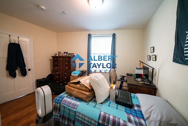 491 Commonwealth Ave, Unit 1 in Boston, MA - Foto de edificio - Building Photo