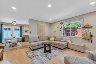 6412 Flower St in Reno, NV - Building Photo - Building Photo