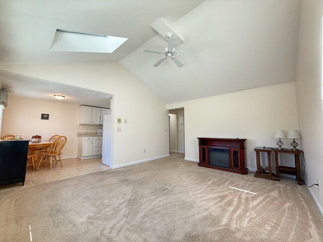 78 Center St, Unit 2-13 in Dennisport, MA - Building Photo - Building Photo