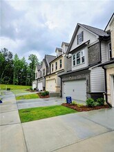 2445 Livi Ln in Buford, GA - Building Photo - Building Photo