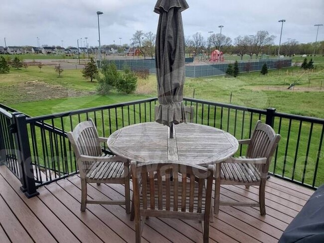 12110 Hupp St NE in Blaine, MN - Building Photo - Building Photo