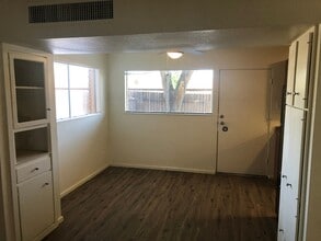 2601 N Kentucky Ave in Roswell, NM - Building Photo - Building Photo