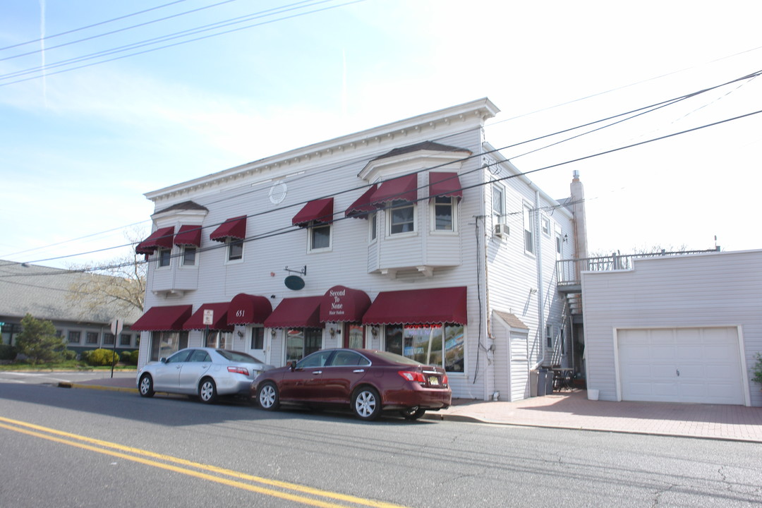 567 2nd Ave in Long Branch, NJ - Foto de edificio