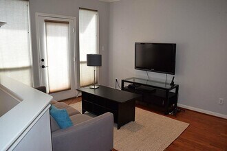 3010 La Branch St in Houston, TX - Building Photo - Building Photo