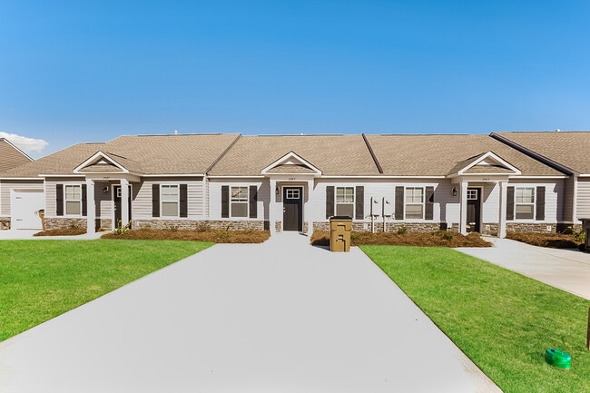 2097 Catlet Ct in Aiken, SC - Foto de edificio - Building Photo