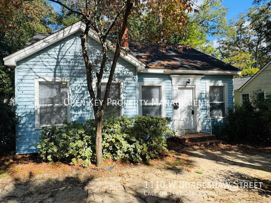 1110 W Burdeshaw St in Dothan, AL - Building Photo