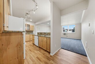 22855 E Country Vista Dr in Liberty Lake, WA - Building Photo - Building Photo