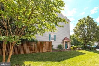 43782 Brookline Terrace in Ashburn, VA - Building Photo - Building Photo