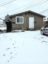 1121 Monitor Ave in Wenatchee, WA - Foto de edificio - Building Photo