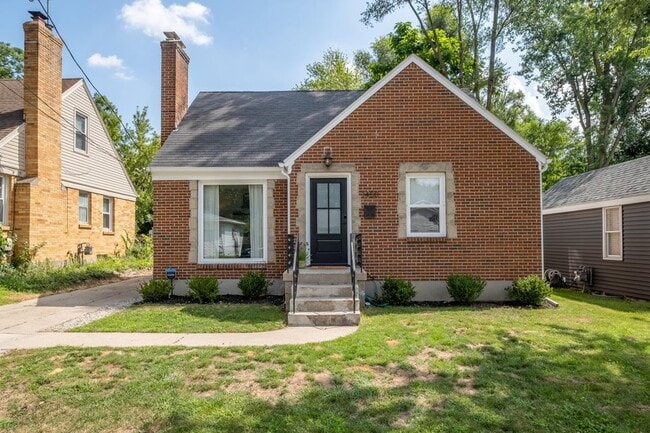 property at 1450 Philadelphia Ave SE