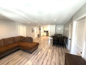 34 Jefferson St in Milford, MA - Building Photo - Building Photo