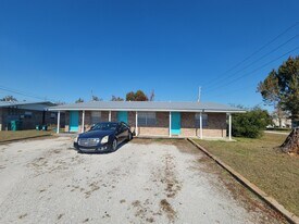 6529 Chipewa St, Unit Unit # F in Callaway, FL - Building Photo