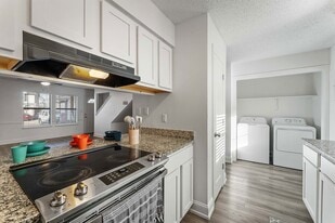 Reserve on Central Townhomes in Bentonville, AR - Building Photo