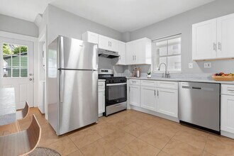 666 Main St, Unit 1 in Wakefield, MA - Building Photo - Building Photo