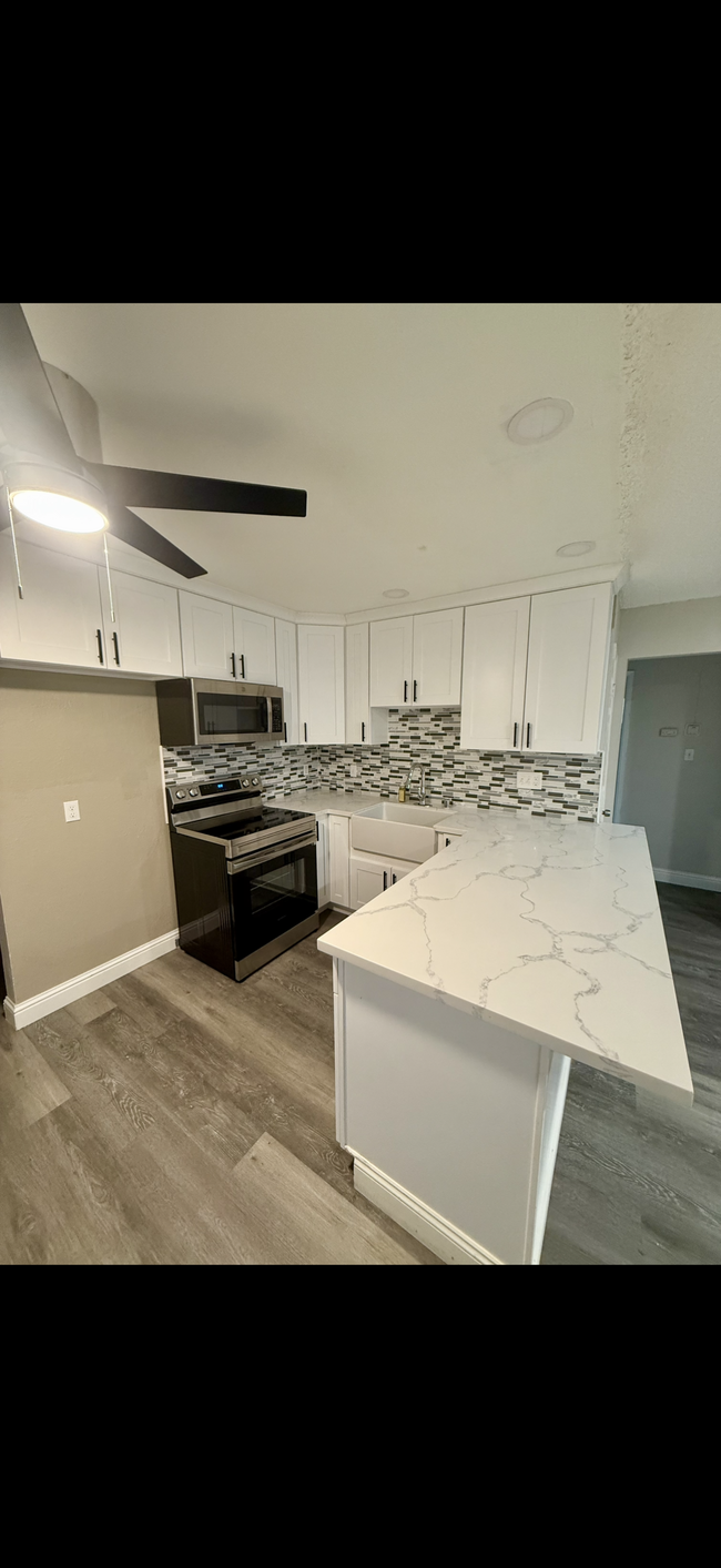 property at 1707 W Swain Rd