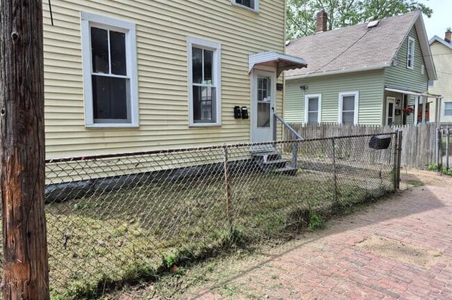 3124 W 11th Pl in Cleveland, OH - Building Photo - Building Photo