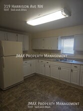 319 Harrison Ave NW in Roanoke, VA - Foto de edificio - Building Photo
