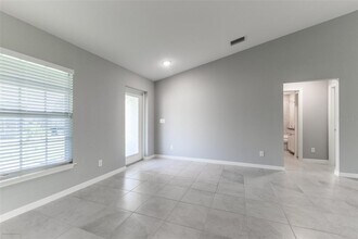 25583 Deep Creek Blvd in Punta Gorda, FL - Foto de edificio - Building Photo