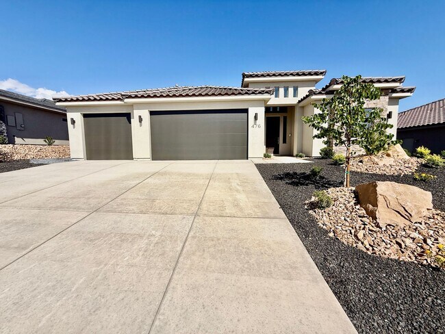 476 S Maggiore Dr in Saint George, UT - Building Photo - Building Photo