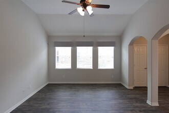 15010 Sun Glaze Dr in Atascocita, TX - Building Photo - Building Photo