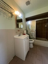 134-30 57th Rd in Queens, NY - Foto de edificio - Building Photo