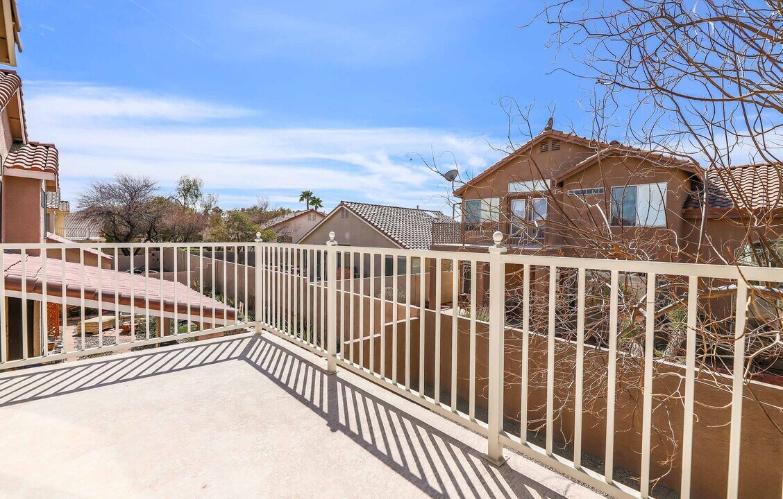 1905 Jack Rabbit Way in Las Vegas, NV - Building Photo