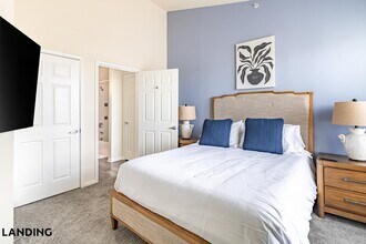 400 Blake St, Unit 2407 in New Haven, CT - Foto de edificio - Building Photo