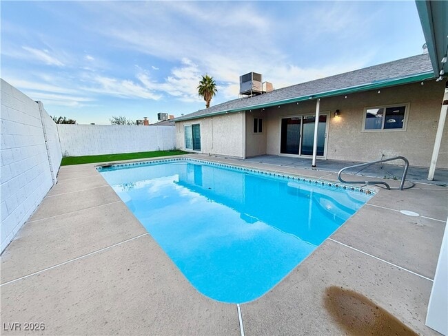 property at 6236 W Elmira Dr