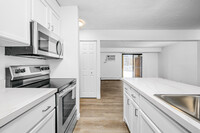 Sugar Plum Apartments in Traverse City, MI - Building Photo - Building Photo