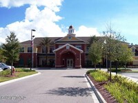 877 Southern Creek Dr in Jacksonville, FL - Foto de edificio - Building Photo