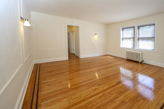 Englewood Properties in Englewood, NJ - Foto de edificio - Building Photo