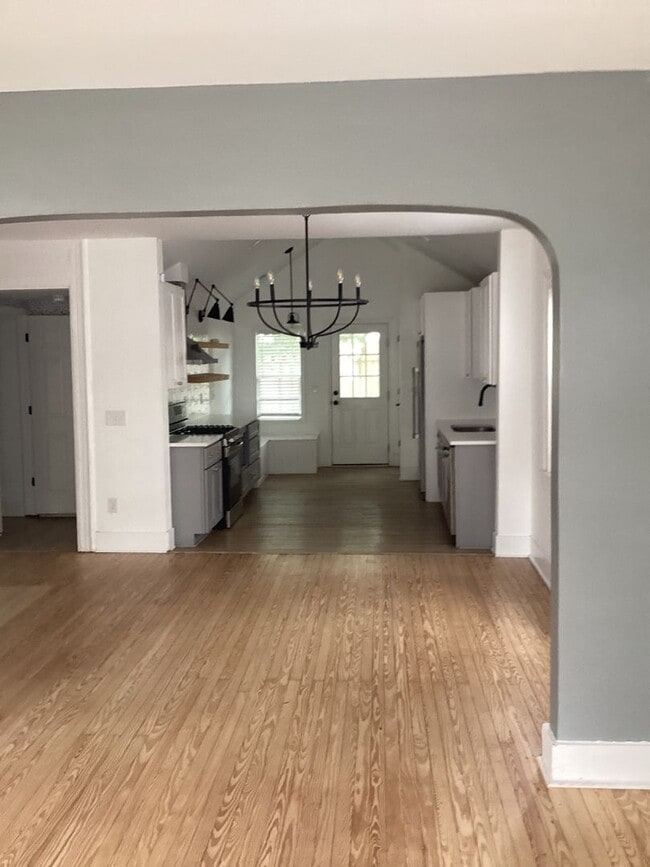 property at 714 S 7th St