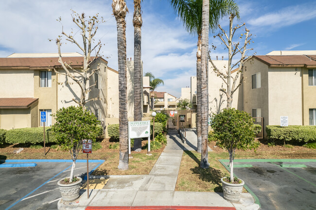 PepperTree Place in Riverside, CA - Building Photo - Building Photo