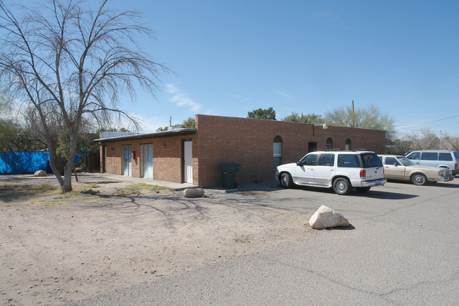 3024-3068 N Edith Blvd in Tucson, AZ - Foto de edificio - Building Photo