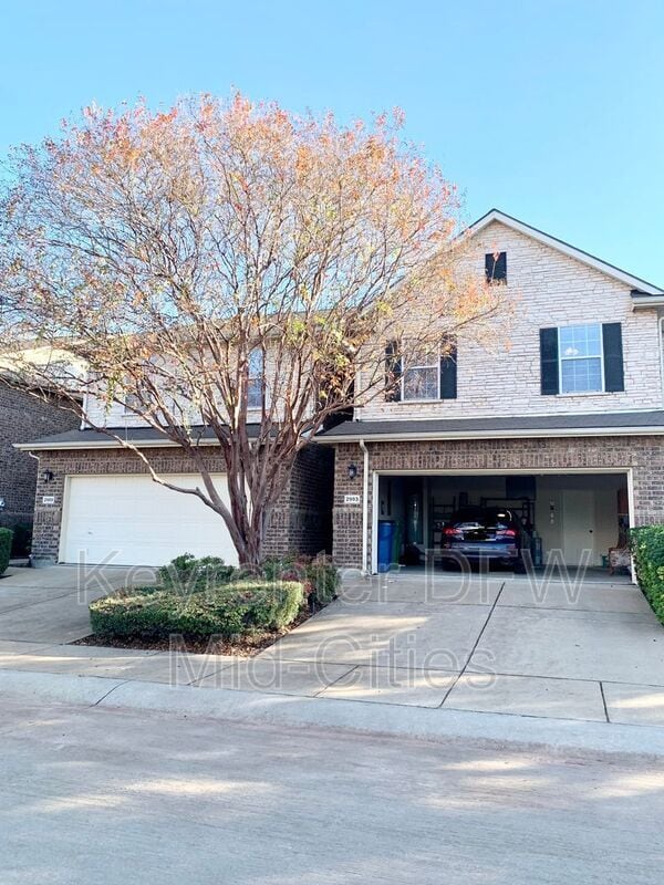 property at 2993 St Andrews Dr