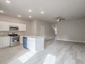 7515 Savannah Brooks in Live Oak, TX - Building Photo - Building Photo