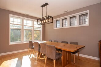 1216 E Hyde Park Blvd in Chicago, IL - Building Photo - Building Photo