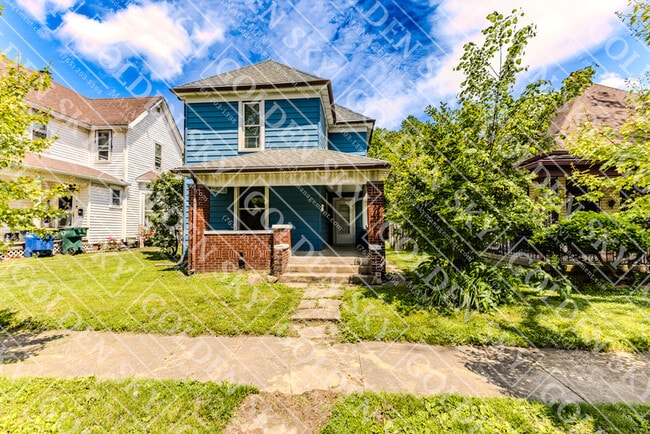property at 316 N Vine St