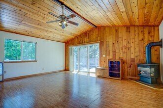 839 Hazzle Ct in Coupeville, WA - Building Photo - Building Photo