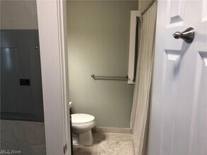 1387 W 69th St in Cleveland, OH - Building Photo - Building Photo