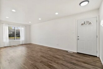 2236 W 157th Pl in Markham, IL - Building Photo - Building Photo