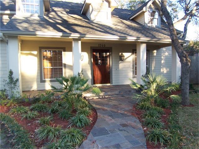 1240 Bingle Rd in Houston, TX - Building Photo - Building Photo