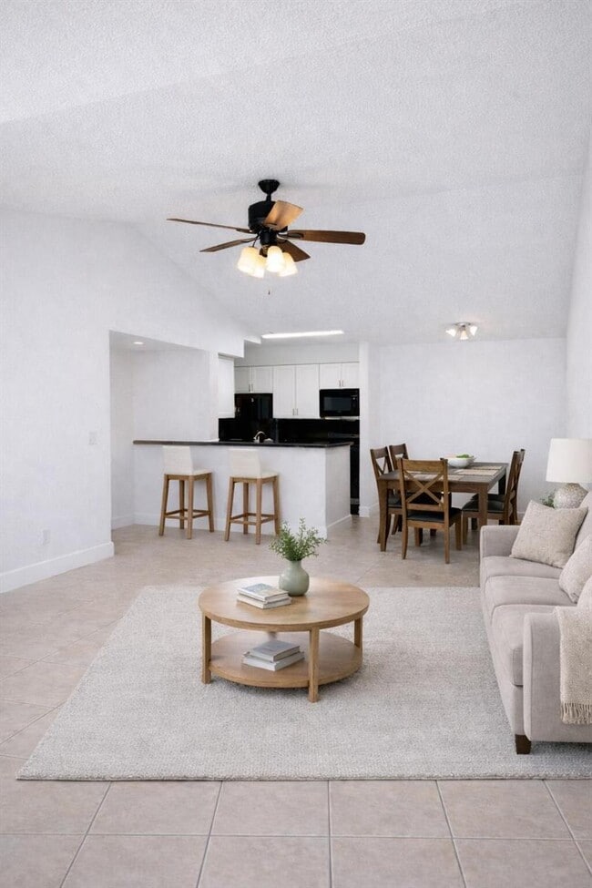 2926 S University Dr, Unit 6302 in Davie, FL - Foto de edificio - Building Photo