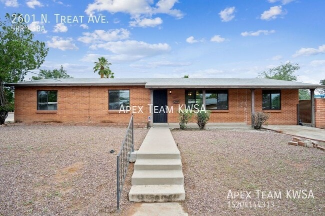 property at 2601 N Treat Ave