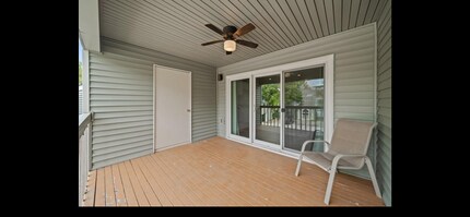 8819 W 106th Ter in Overland Park, KS - Building Photo - Building Photo