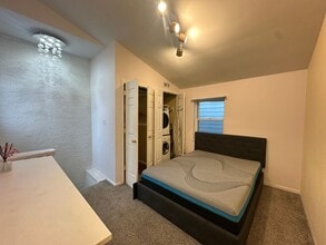 617 S 7th St in Philadelphia, PA - Building Photo - Building Photo