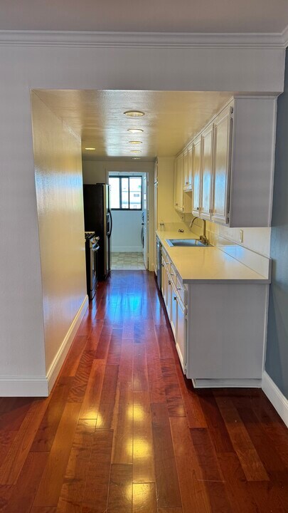 738 Main St, Unit 304 in El Segundo, CA - Building Photo
