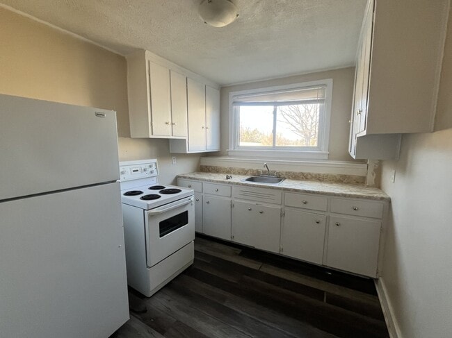 445 Covert St in Oromocto, NB - Building Photo - Building Photo