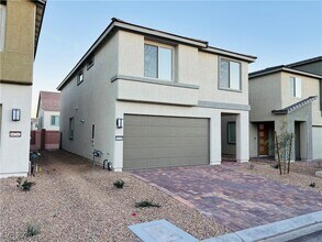 10248 Altavia Rock St in Las Vegas, NV - Building Photo - Building Photo